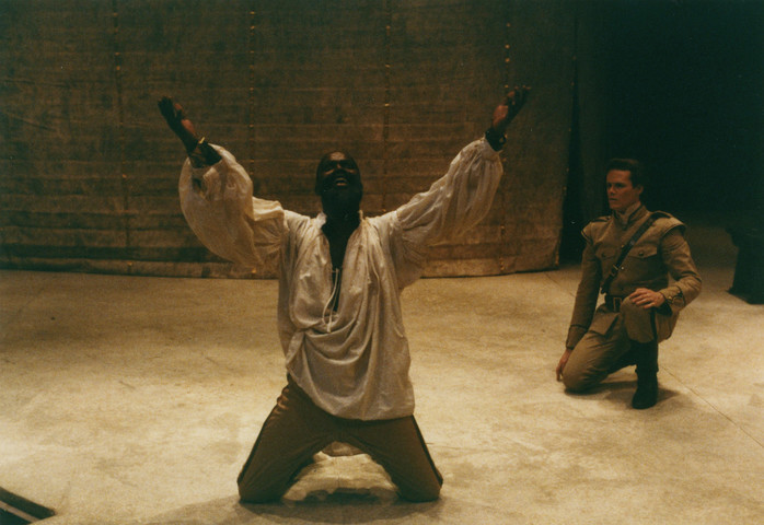1987-10-Othello2.tif